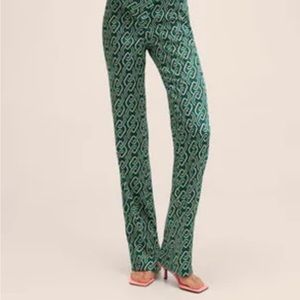 Fun flowy Mango pant - size 18 /2XL